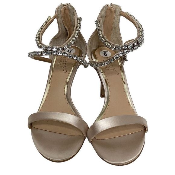 New. Womens Badgley Mischka sandal Heels. Retails $245 - Picture 3 of 7